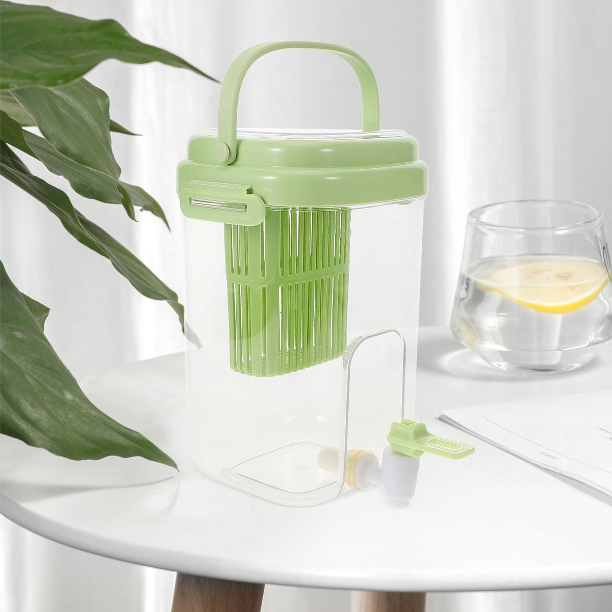 Green 2L Drink Dispenser with Faucet L3931