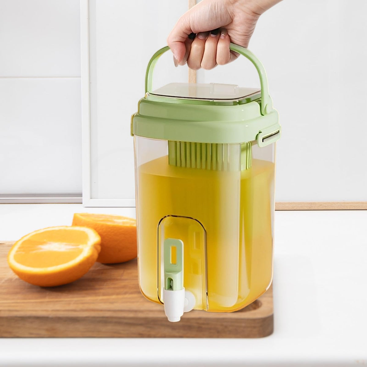 Green 2L Drink Dispenser with Faucet L3931