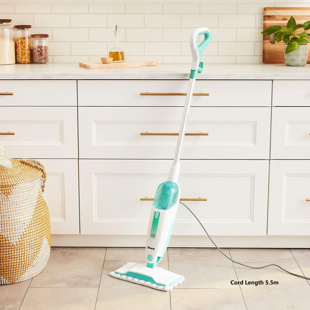 White Steam Mop with 2 Dirt Grip Pads B82497